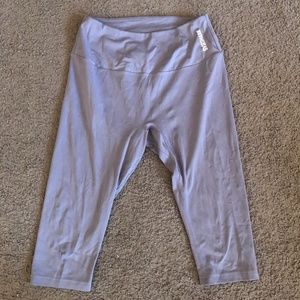 Gymshark Below the Knee Cropped Leggings, Size Medium